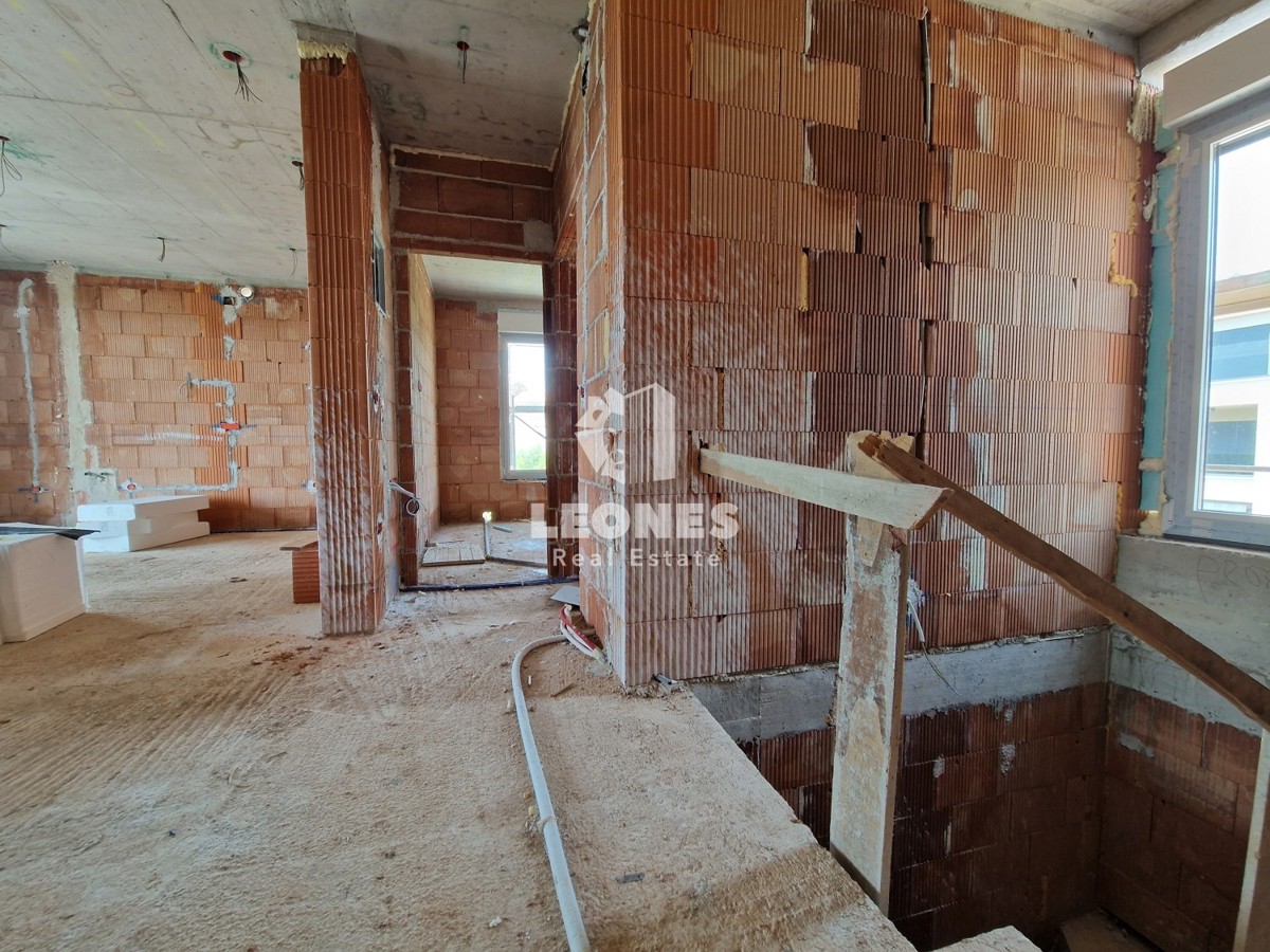 Dvoetažni apartma s pogledom na morje v bližini Poreča