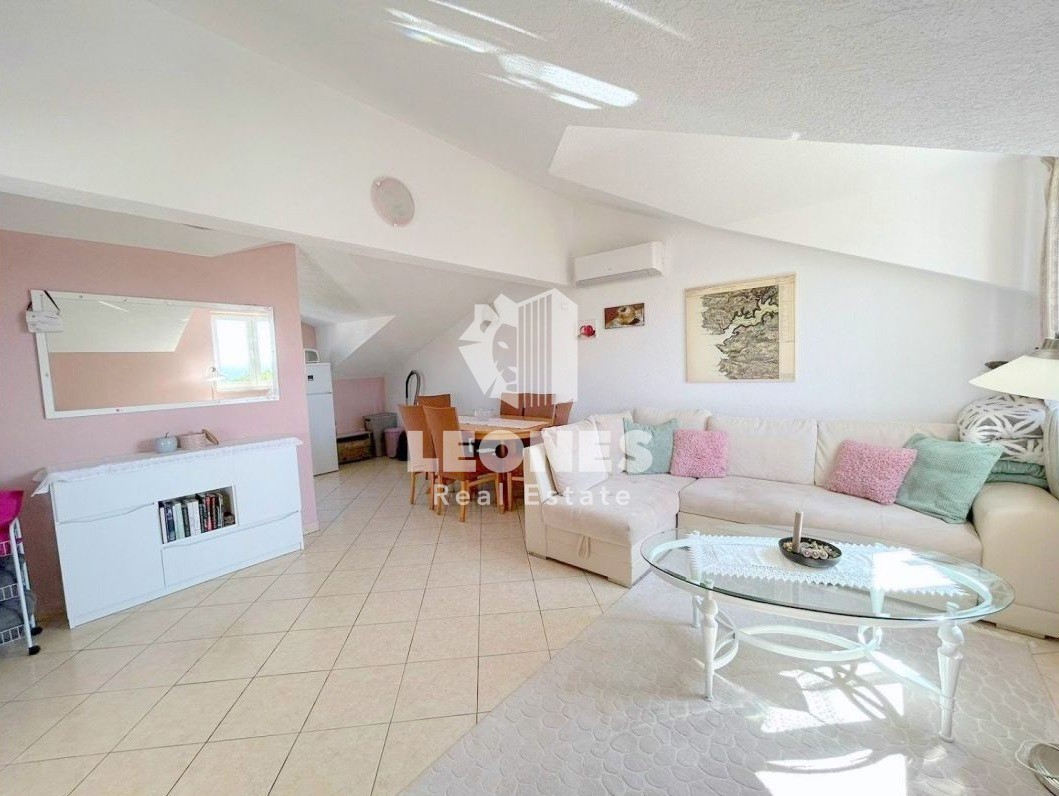 Apartma v Vabrigi, blizu Poreča, s pogledom na morje