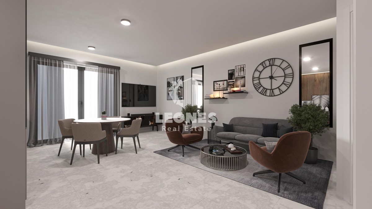 Apartma v pritličju z vrtom in dvema spalnicama le 500 metrov od morja v bližini Umaga