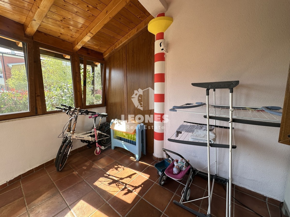 Srčkan apartma z vrtom na fantastični lokaciji v Novigradu