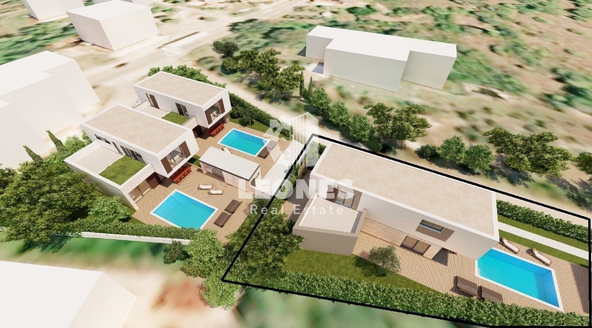 Gradbeno zemljišče s plačanimi komunalnimi storitvami v bližini Umaga