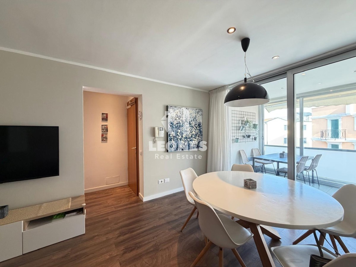 Udobno stanovanje v središču Novigrada, le 100 metrov od morja