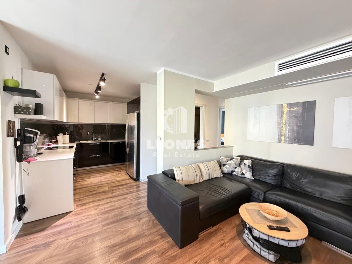 Udobno stanovanje v središču Novigrada, le 100 metrov od morja