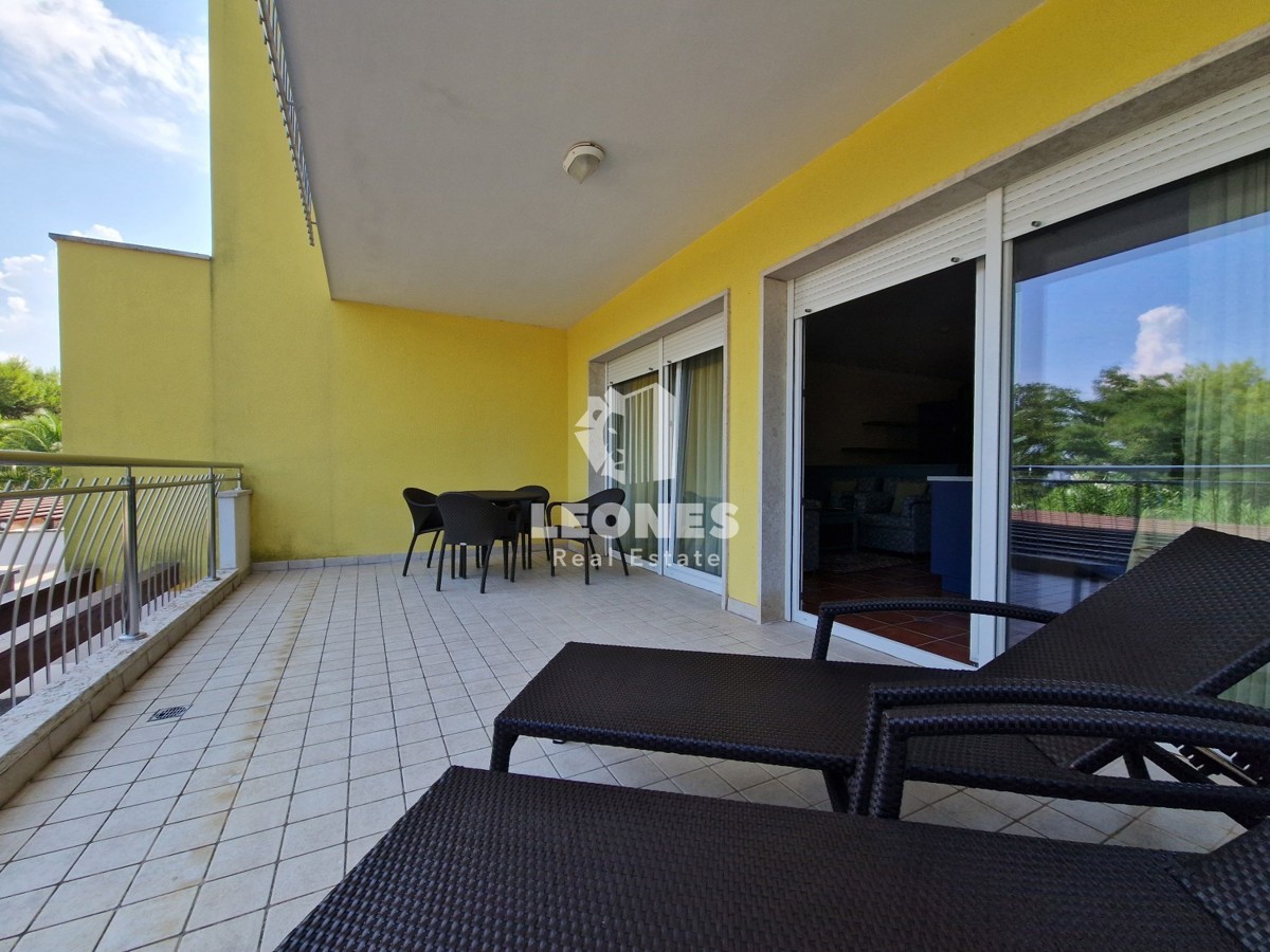 Prostoren apartma s pogledom na morje na Crvenem vrhu, bližina Umaga