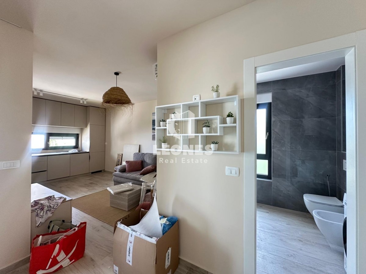 Moderno opremljen apartma le 300 metrov od morja v Lovrečici