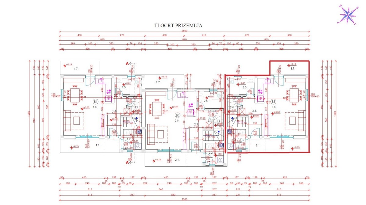 Vrstna hiša z bazenom v bližini Kaštele