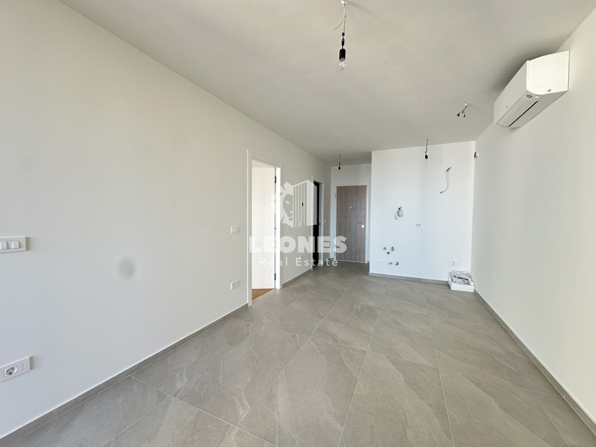 Kvalitetno stanovanje v luksuzni novogradnji z dvigalom in pogledom na morje v Novigradu