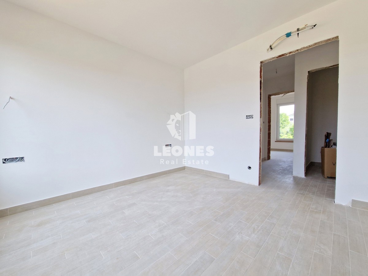 Apartma s pogledom na morje 300m od morja in plaže v bližini Umaga - Bašanija