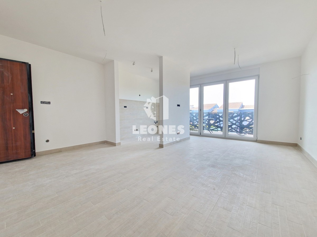 Apartma s pogledom na morje 300m od morja in plaže v bližini Umaga - Bašanija