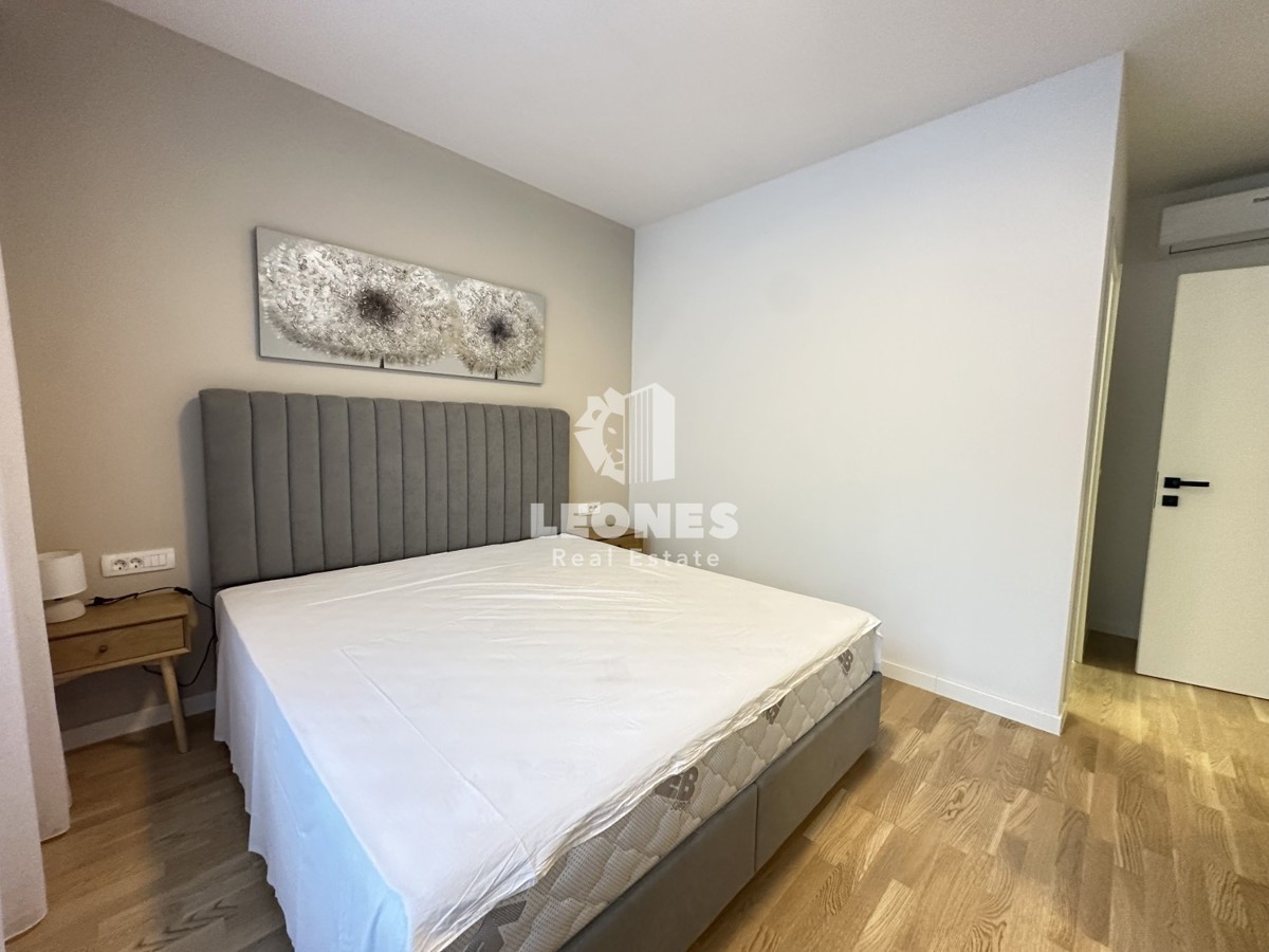 Hochwertige Maisonette-Wohnung mit Pool, voll ausgestattet in Tar