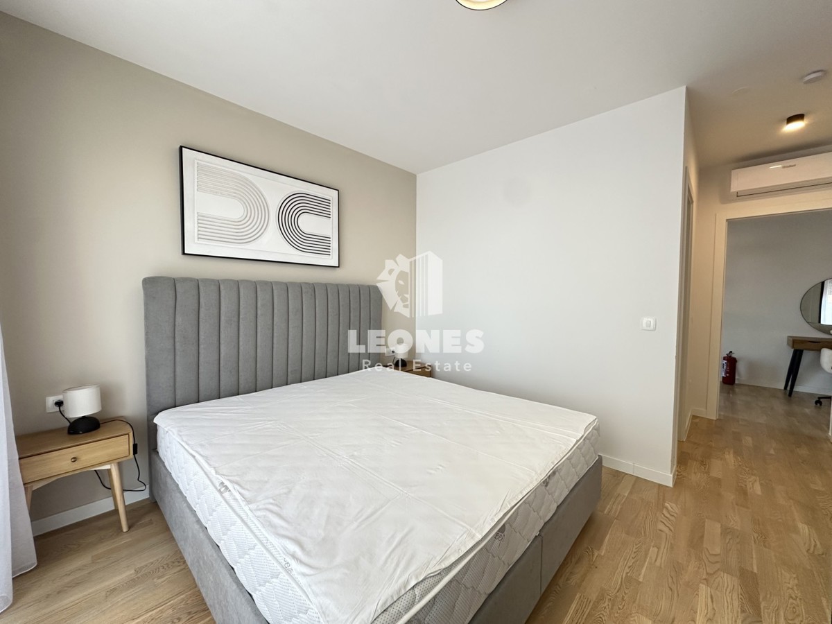 Hochwertige Maisonette-Wohnung mit Pool, voll ausgestattet in Tar