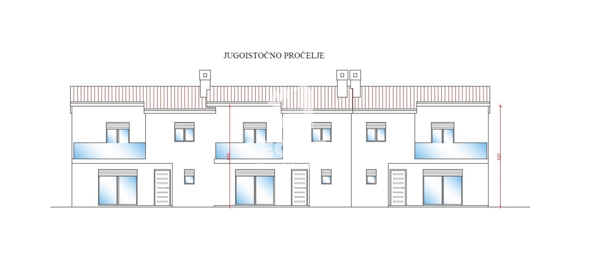 Vrstna hiša z bazenom v bližini Kaštel