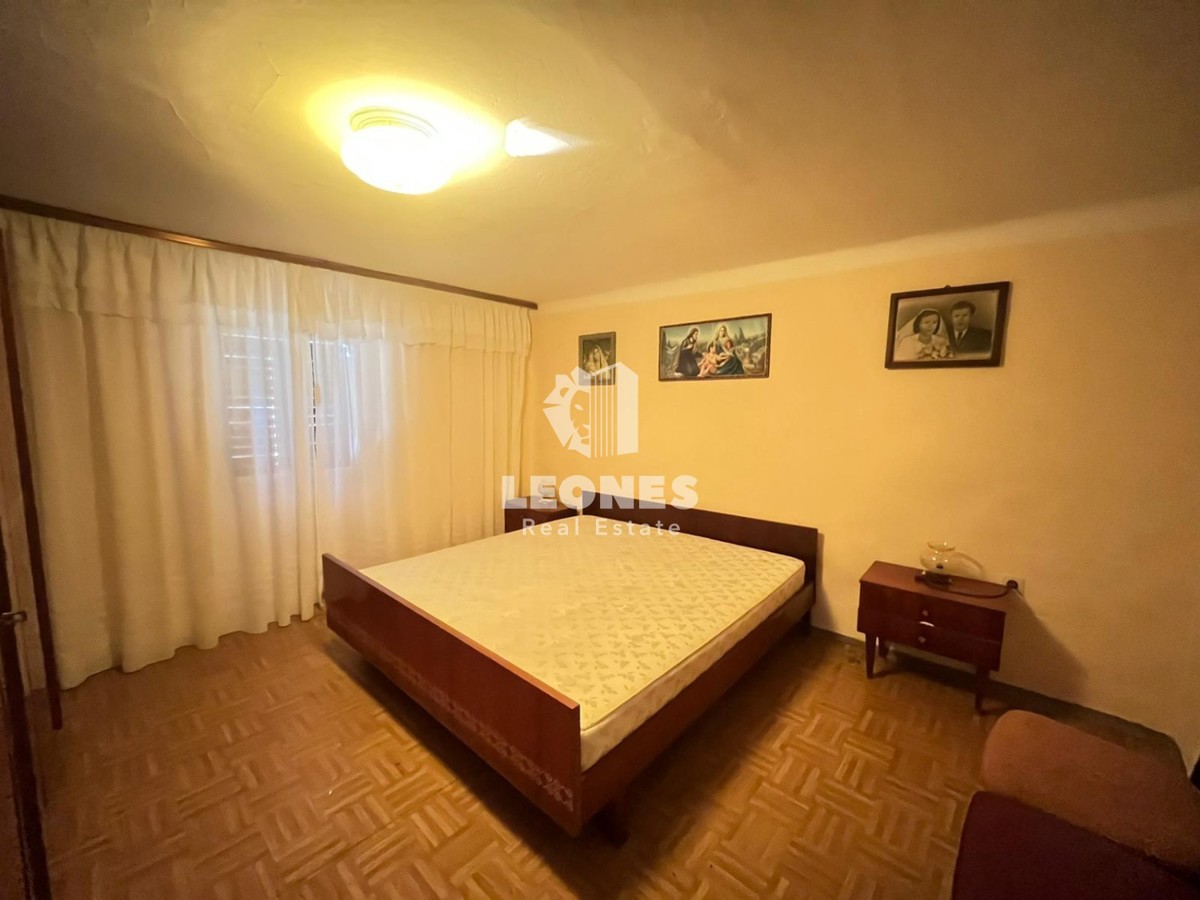 Kamnita hiša z velikim potencialom v okolici Buj