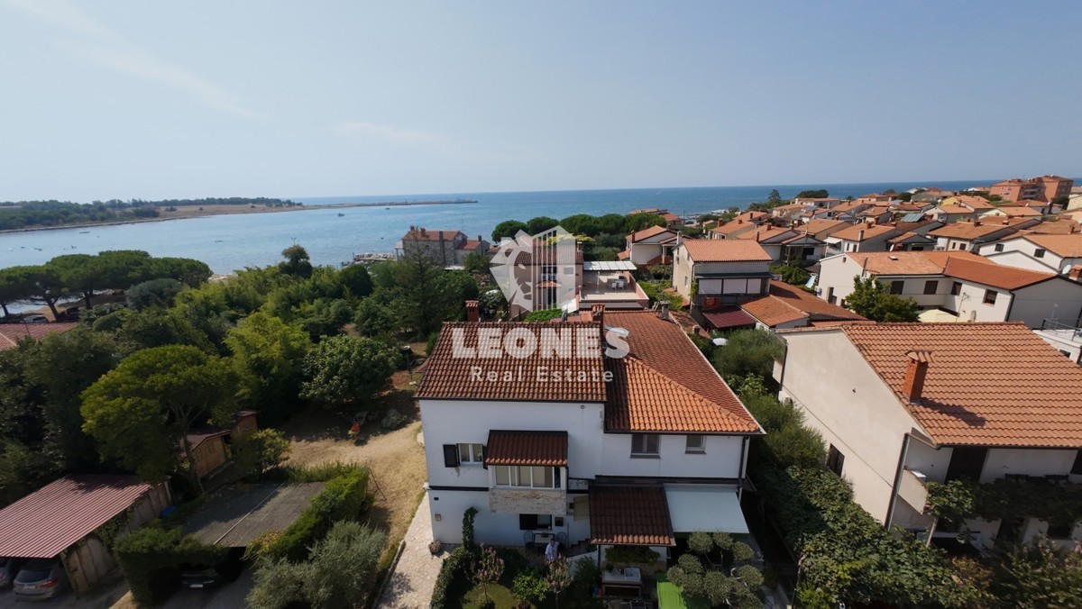 Dva apartmaja v pritličju - druga vrsta do morja v Umagu