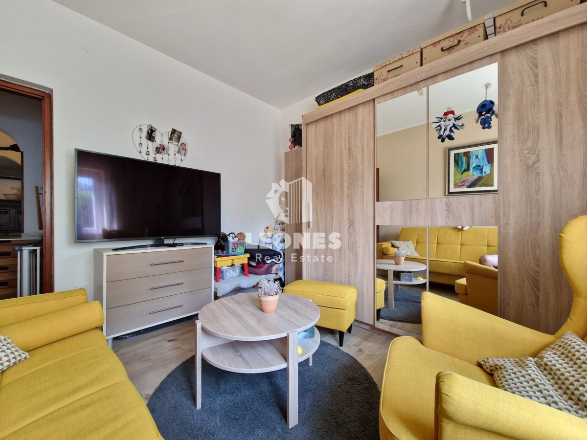 Dva apartmaja v pritličju - druga vrsta do morja v Umagu
