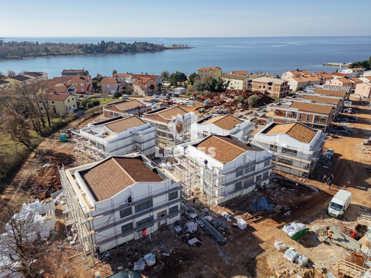 Moderno opremljen apartma 200 m od morja in plaže v Lovrečici, blizu Umaga