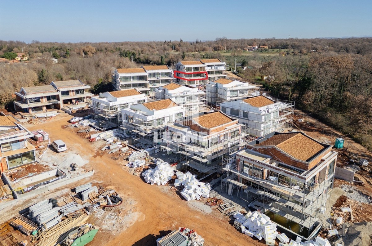 Moderno opremljen apartma 200 m od morja in plaže v Lovrečici, blizu Umaga