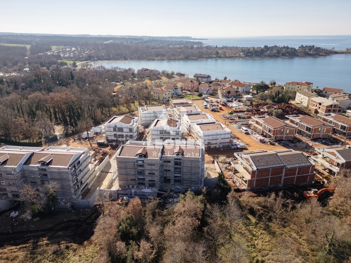 Moderno opremljen apartma 200 m od morja in plaže v Lovrečici, blizu Umaga