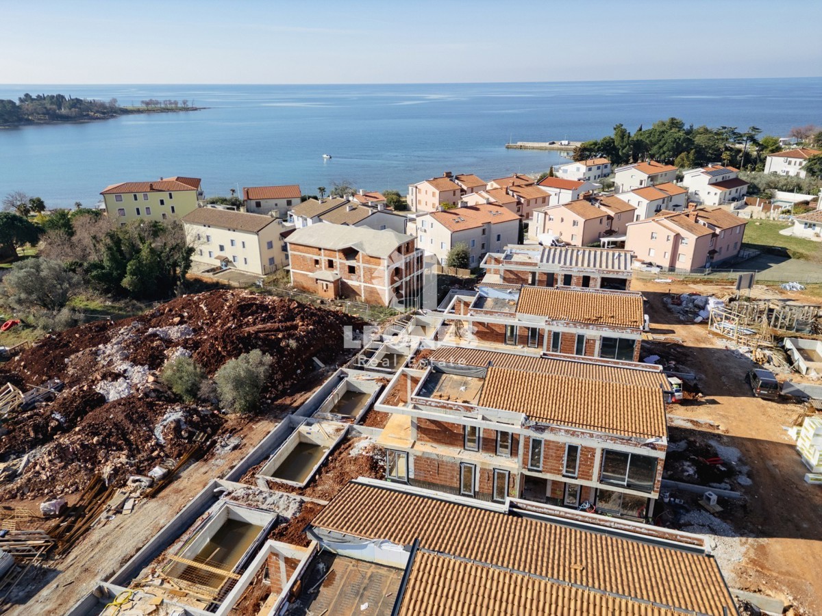 Moderno opremljen apartma 200 m od morja in plaže v Lovrečici, blizu Umaga