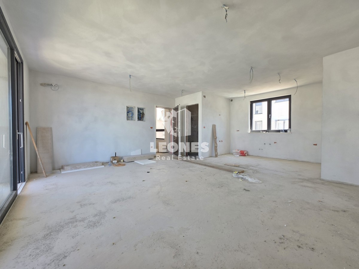 Moderno stanovanje v novi stavbi v bližini Umaga