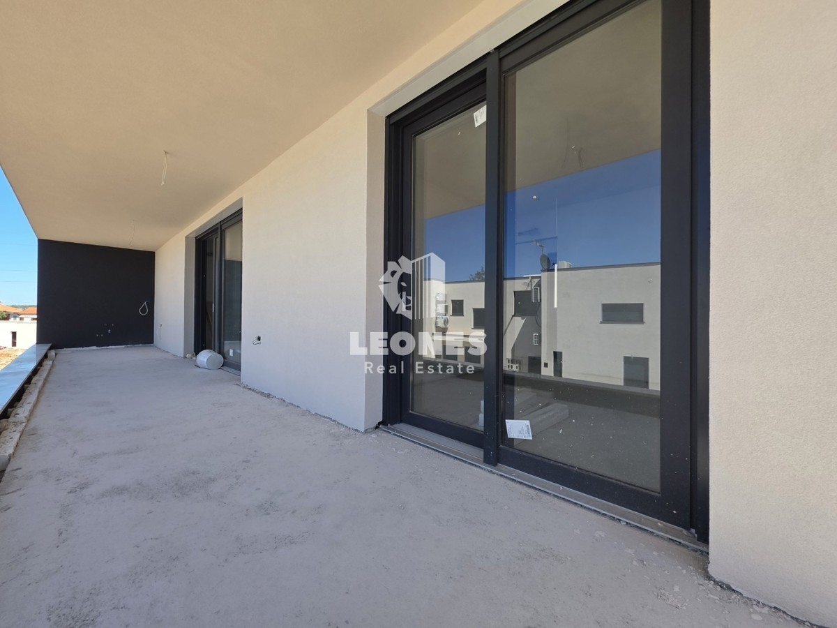 Moderno stanovanje v novi stavbi v bližini Umaga