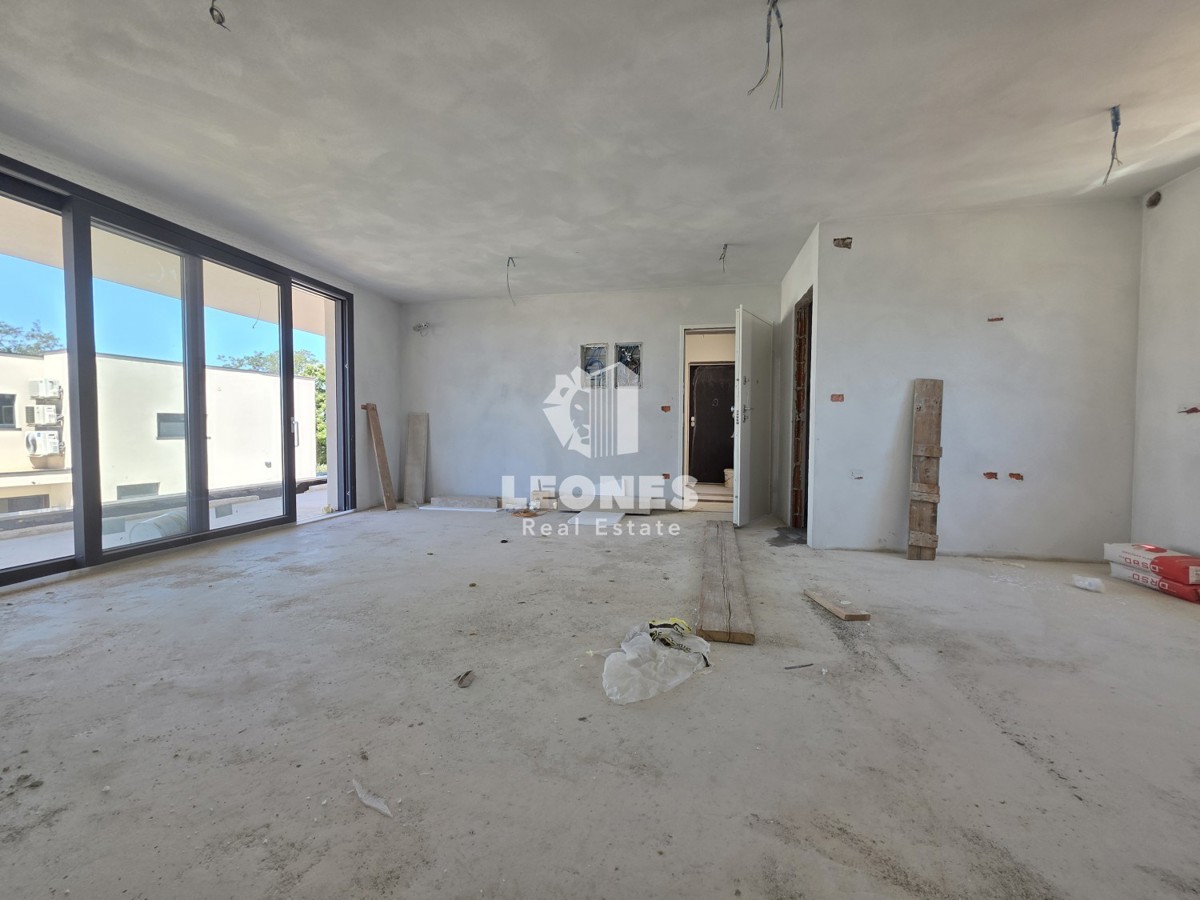 Moderno stanovanje v novi stavbi v bližini Umaga