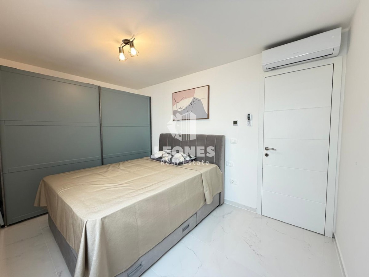 Ekskluzivno stanovanje s panoramskim pogledom na morje v Novigradu