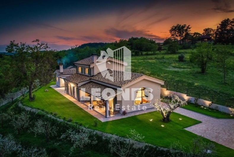 Čudovita vila z odprtim pogledom v okolici Grožnjana