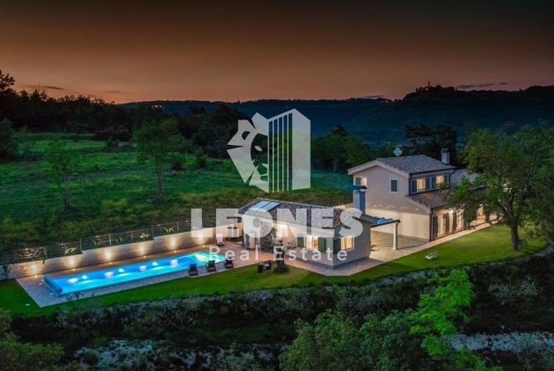 Čudovita vila z odprtim pogledom v okolici Grožnjana