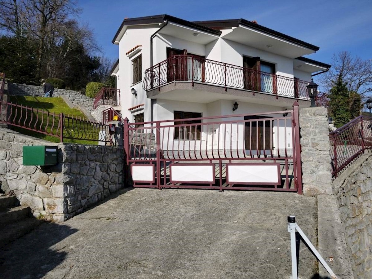 Opatijska riviera, Ičići, samostojna hiša na mirni lokaciji.