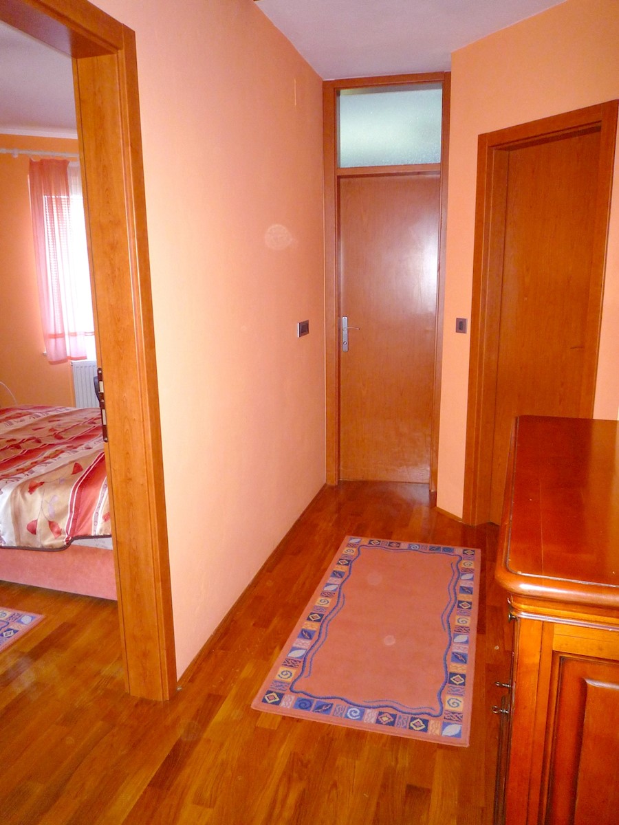 Opatija. Luksuzna vila z bazenom, garažo in pogledom na morje.