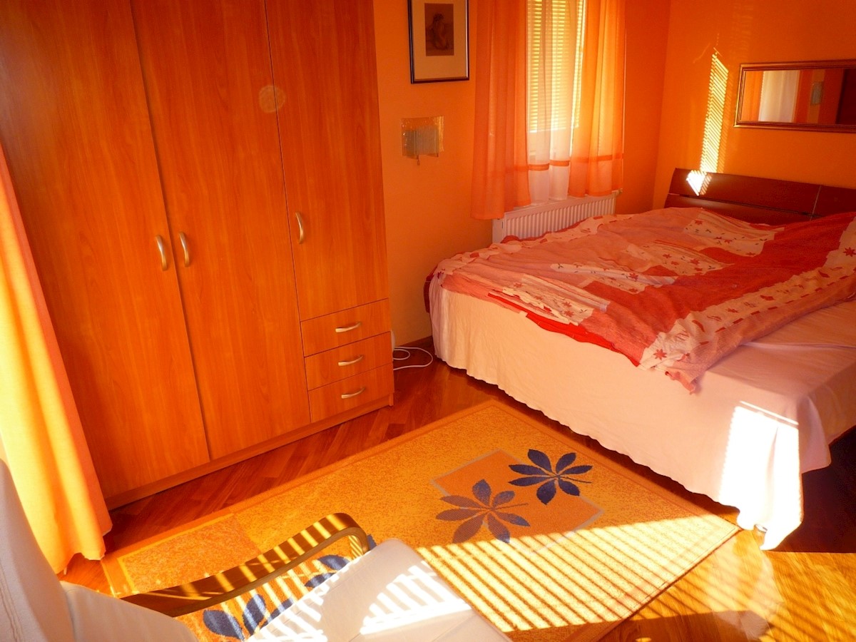 Opatija. Luksuzna vila z bazenom, garažo in pogledom na morje.