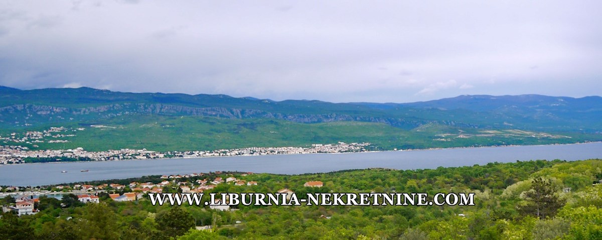 Otok Krk, Šilo. Samostojna hiša s šestimi apartmaji