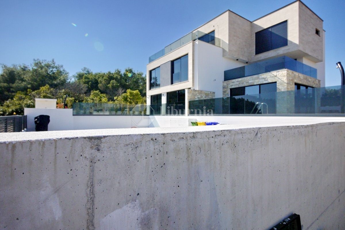 Mesto Krk. Penthouse s pogledom na morje