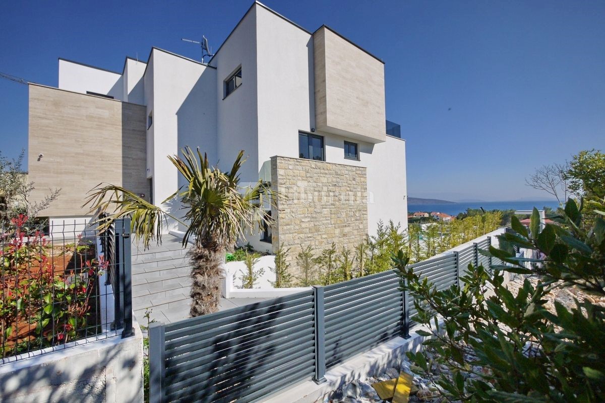Mesto Krk. Penthouse s pogledom na morje