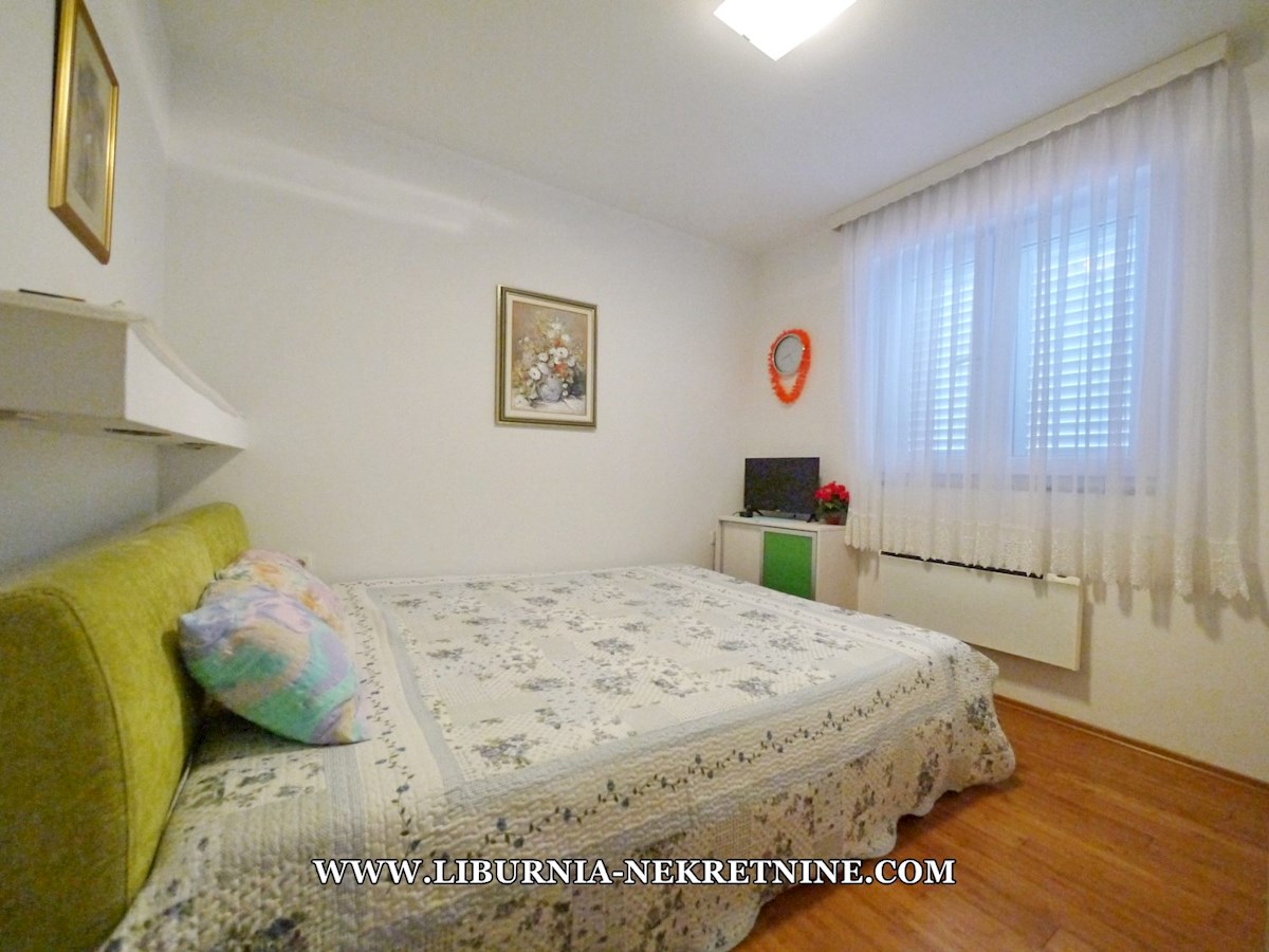 Krk, Baška. Apartma v pritličju 200m od morja.