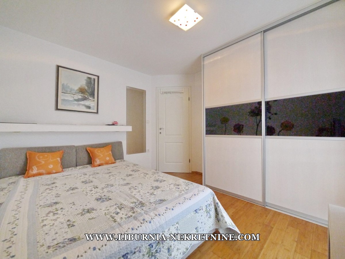 Krk, Baška. Apartma v pritličju 200m od morja.