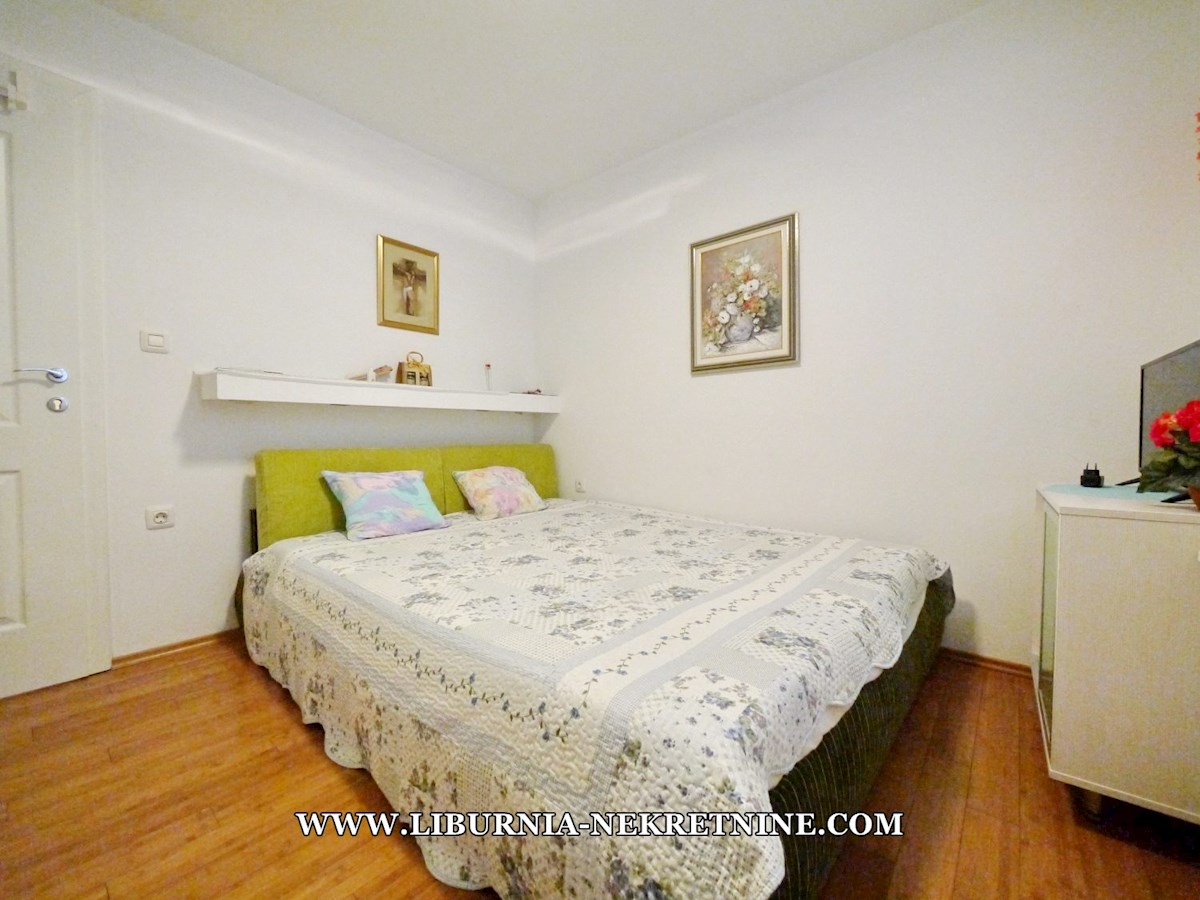 Krk, Baška. Apartma v pritličju 200m od morja.