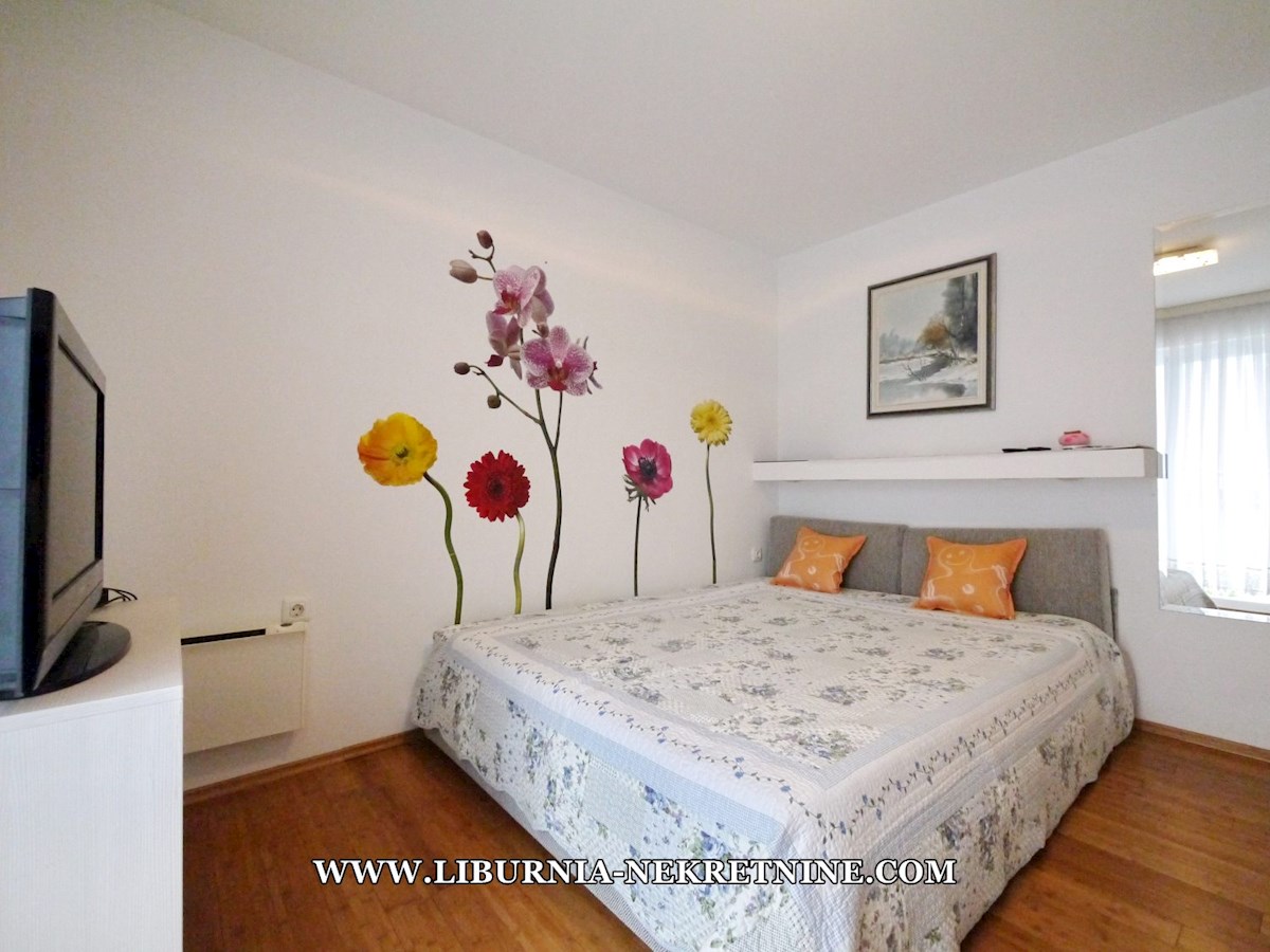 Krk, Baška. Apartma v pritličju 200m od morja.