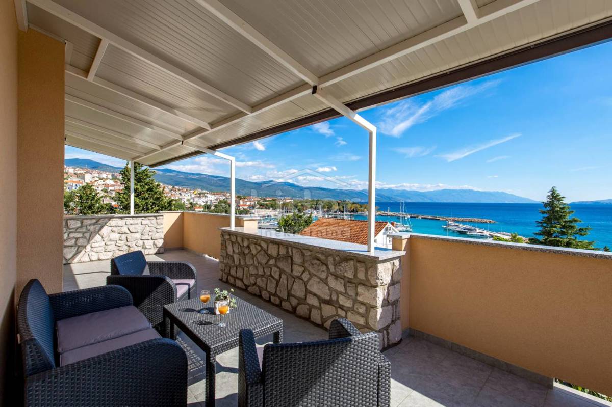 Hiša Novi Vinodolski, 300m2