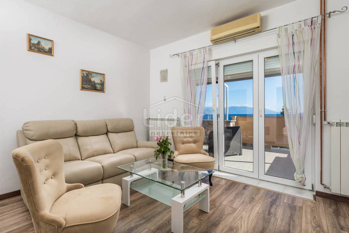 Hiša Novi Vinodolski, 300m2