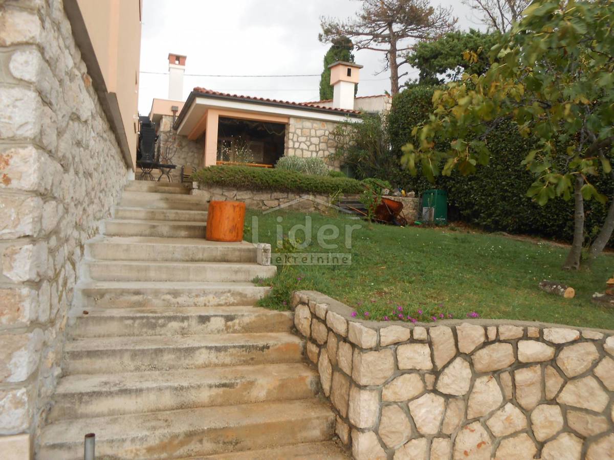 Hiša Novi Vinodolski, 300m2