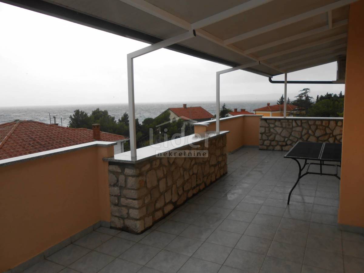 Hiša Novi Vinodolski, 300m2