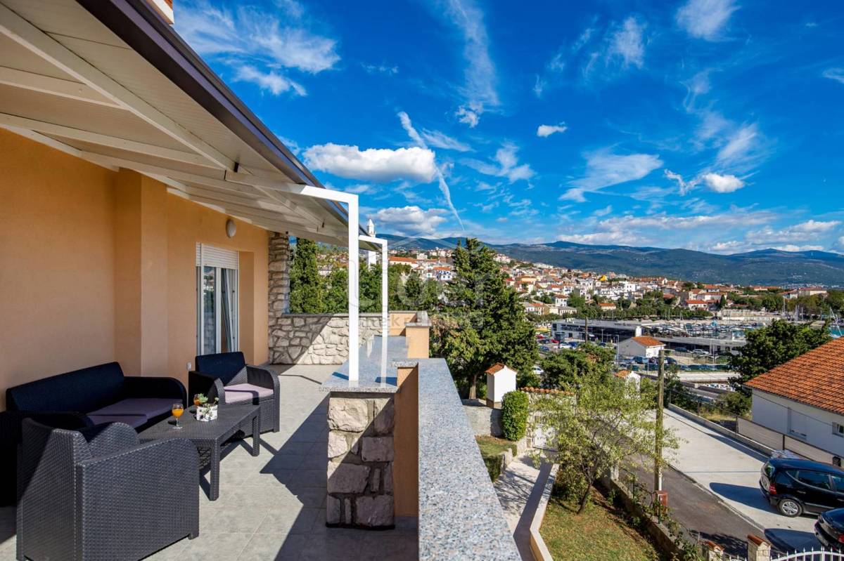 Hiša Novi Vinodolski, 300m2