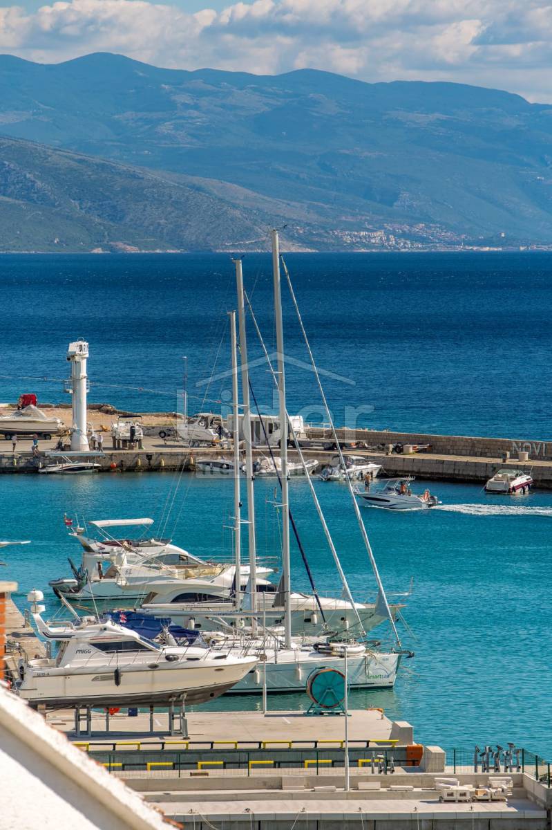 Hiša Novi Vinodolski, 300m2