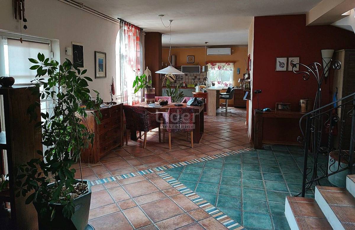 Hiša Kostrena, 214m2