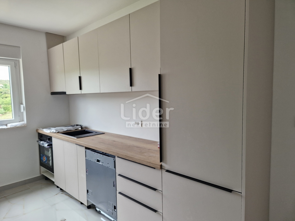 Stanovanje Palit, 68m2