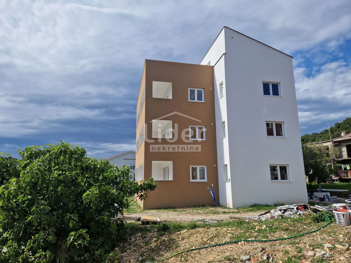 Stanovanje Palit, 68m2