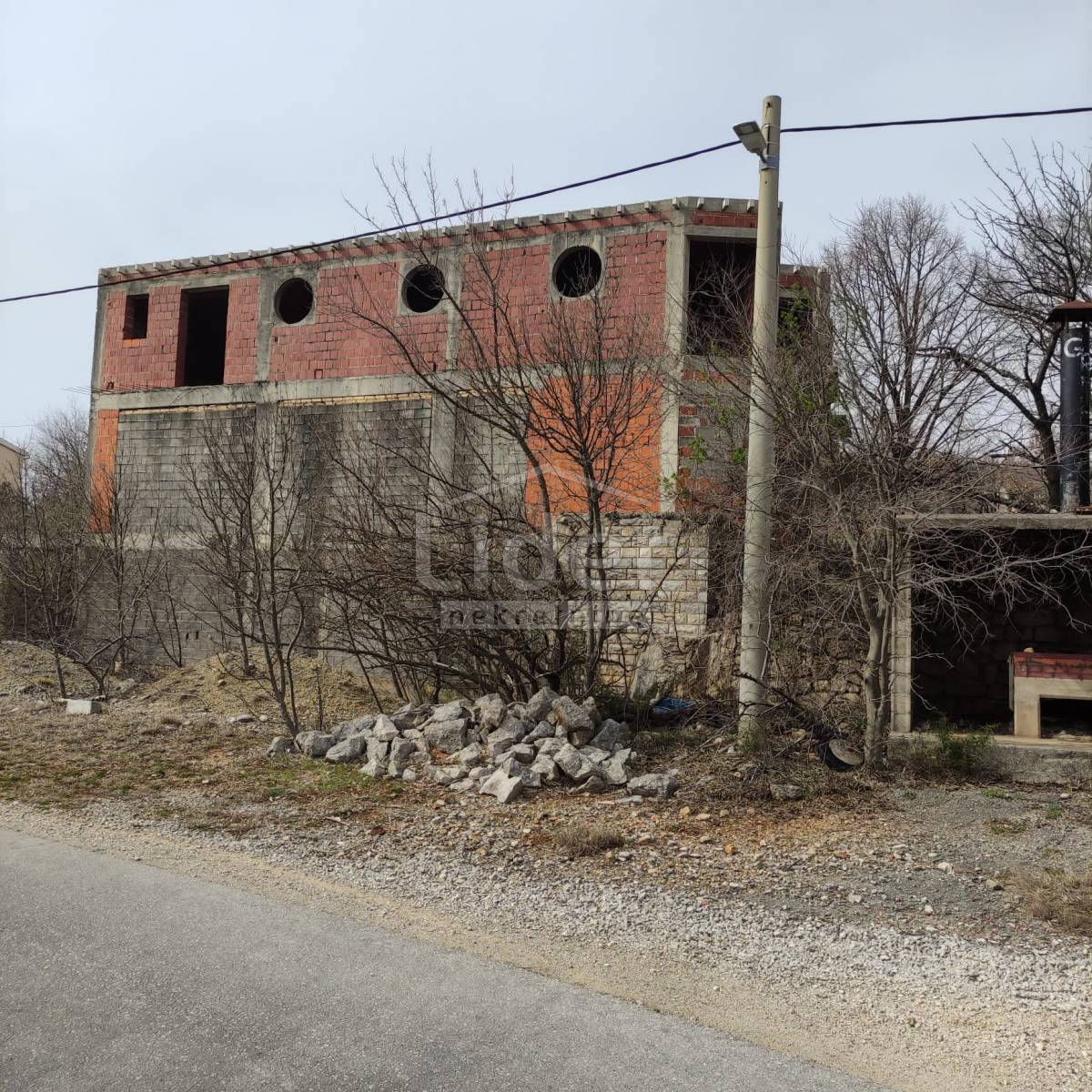 Hiša Kruševo, 300m2