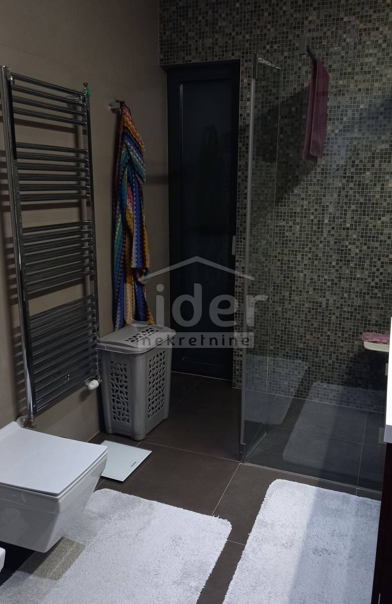 Hiša Fažana, 300m2